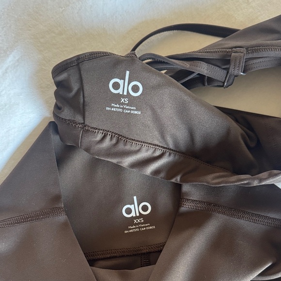 Alo Airlift Espresso Set XS top XXS bottom - Picture 2 of 2